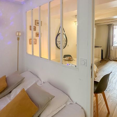 Night Desires Vieille Ville Annecy Charmant อานซี ภายนอก รูปภาพ