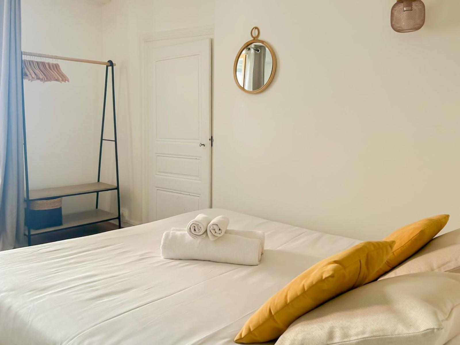 Night Desires Vieille Ville Annecy Charmant อานซี ภายนอก รูปภาพ